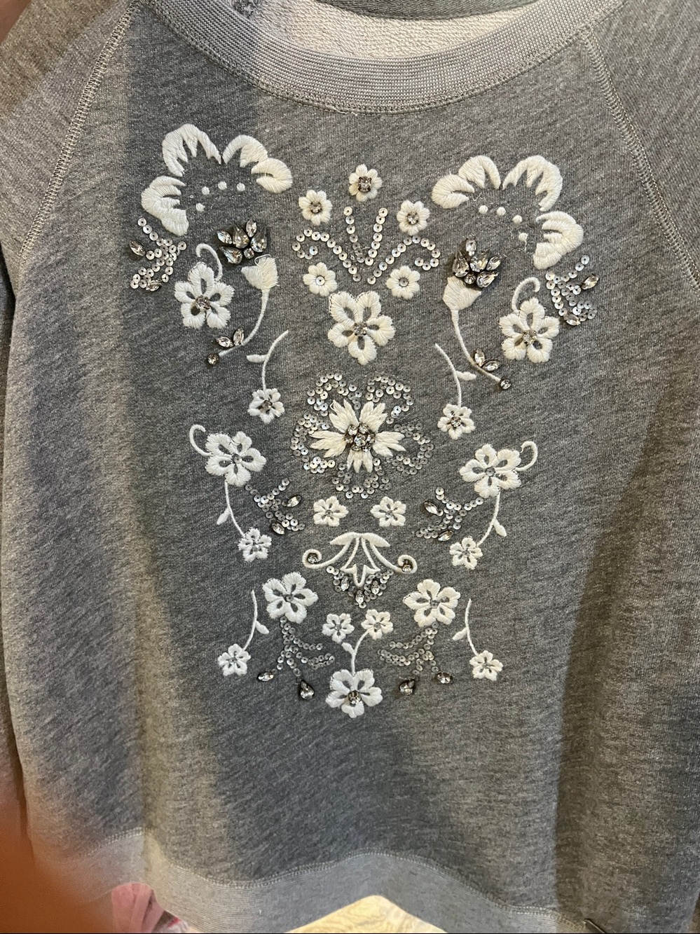 Abercrombie & Fitch Grey Embroidered Floral Sweatshirt size large